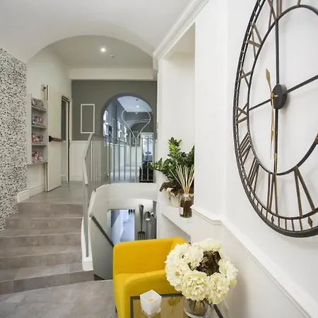Dedo Boutique Hotel 3*